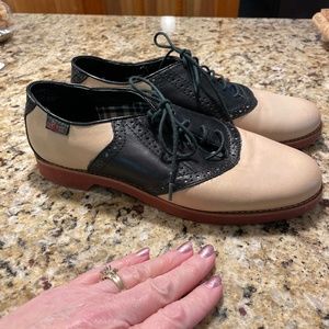 Woman’s Bass Shoes size 9.5W